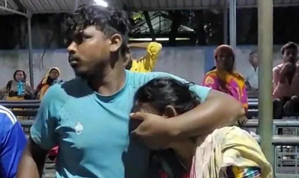 টিনের বাড়িতে বিদ্যুৎপৃষ্ঠ হয়ে এক মহিলা-সহ পরিবারের তিন জনের মৃত্যু