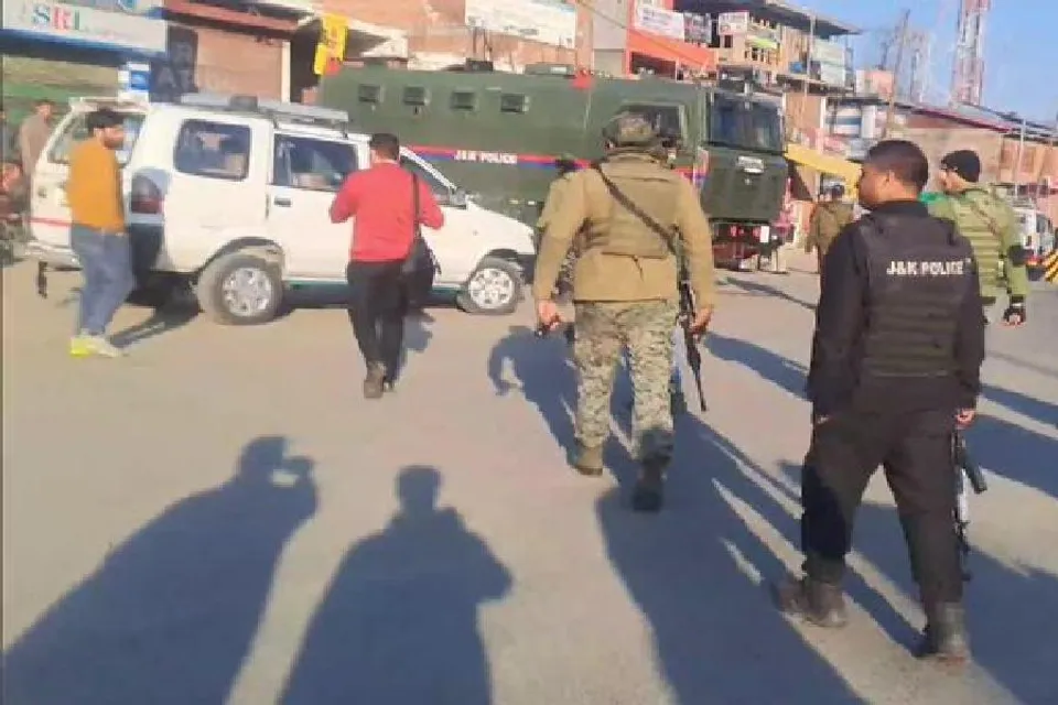 জম্মু ও কাশ্মীরের একাধিক স্থানে অভিযানে এনআইএ