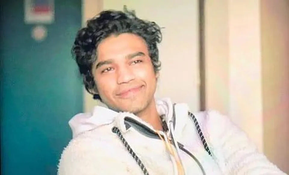 ফারহান আখতারের ওয়েব সিরিজে দেখা যাবে ইরফান পুত্র বাবিলকে