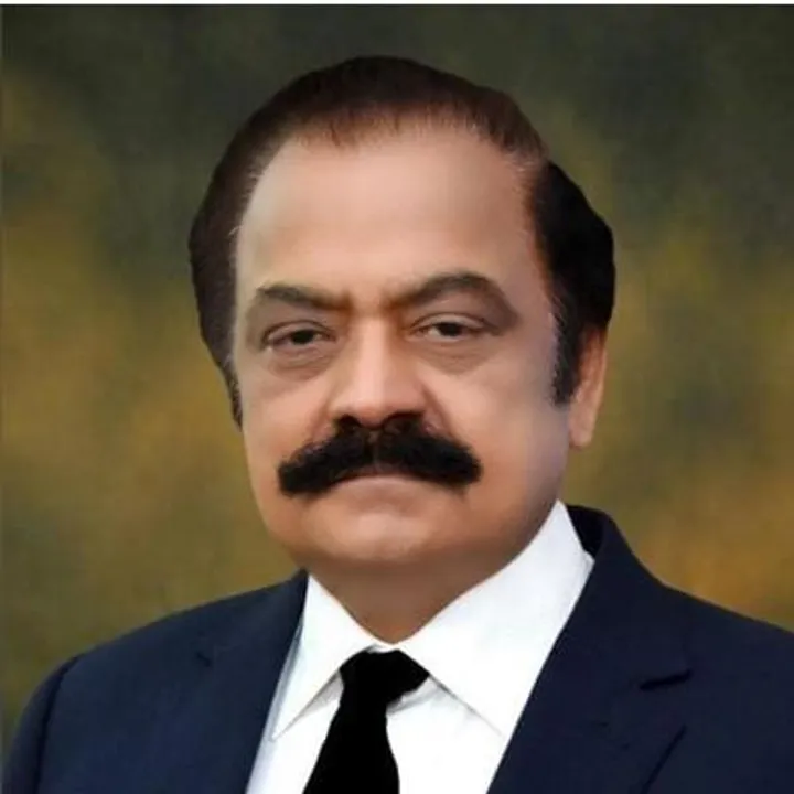 ইমরান খানকে সতর্ক করলেন পাক স্বরাষ্ট্রমন্ত্রী