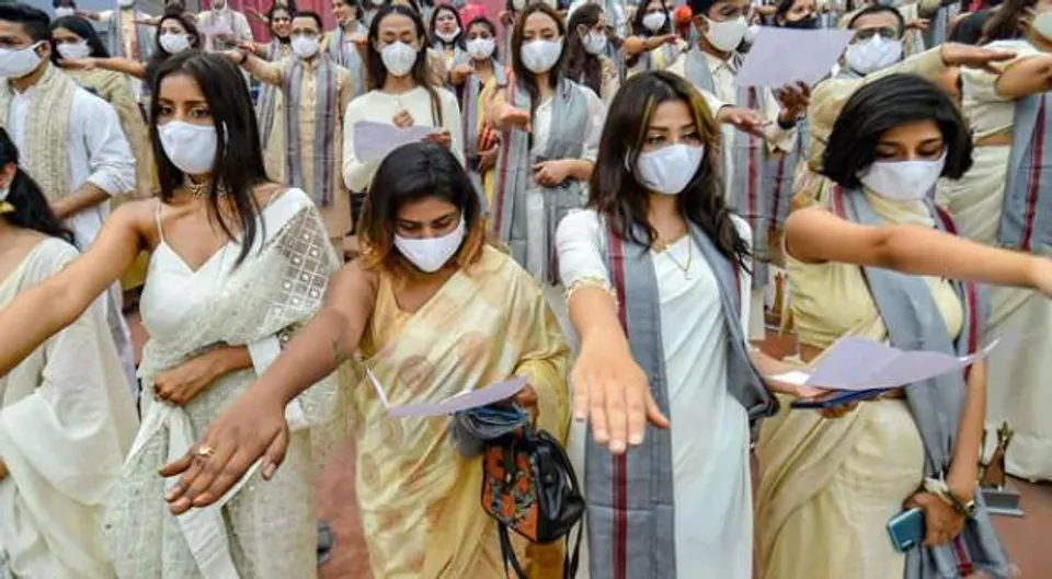 প্রথমবার ভারতে পুরুষের থেকে বাড়ল নারীর সংখ্যা