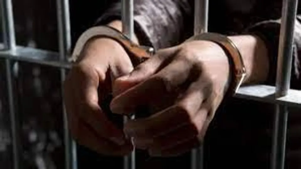 অজয় দেবগণের স্টান্ট করতে গিয়ে হাজতবাস যুবকের