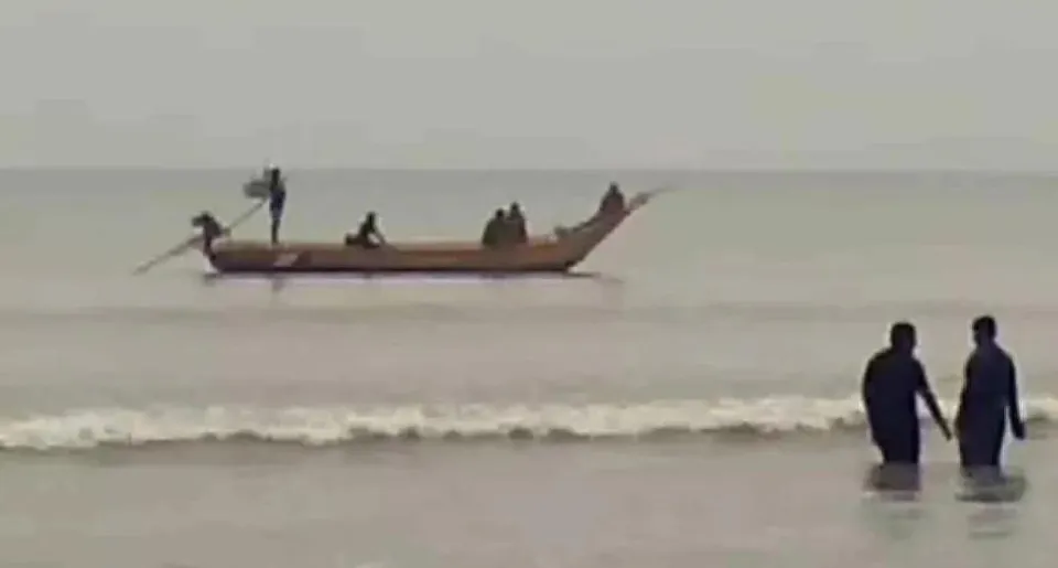 সাঁতরে ভারতীয় উপকূলে পৌঁছালেন শ্রীলঙ্কান নাগরিক