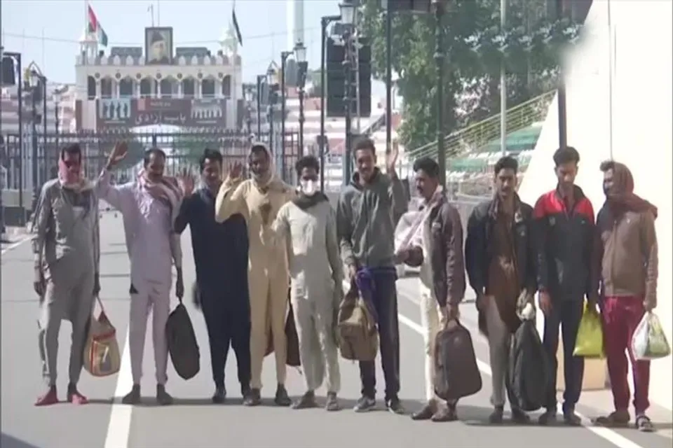 ১০ জন পাকিস্তানি মৎস্যজীবীকে মুক্তি দিল কেন্দ্র