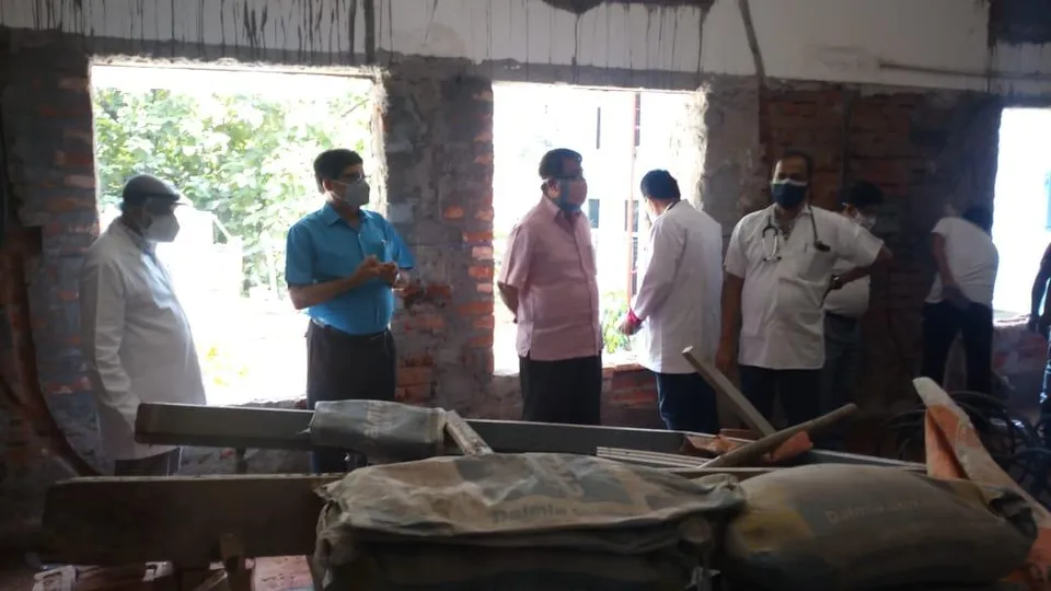 দিনহাটা মহকুমা হাসপাতাল পরিদর্শনে স্বাস্থ্য দফতরের ওএসডি