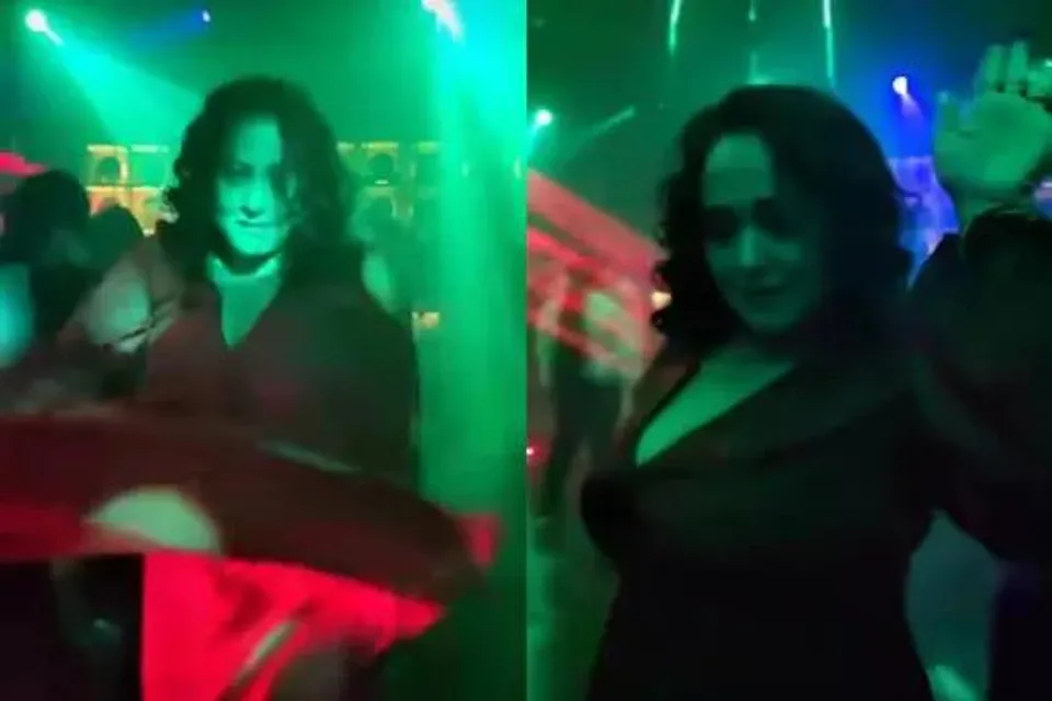 শহরে 'বেশরম' অপরাজিতা, দেখুন ভিডিও