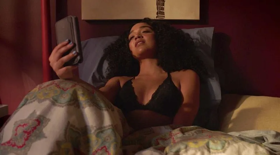 দূরের মানুষকে কাছে করে নিন