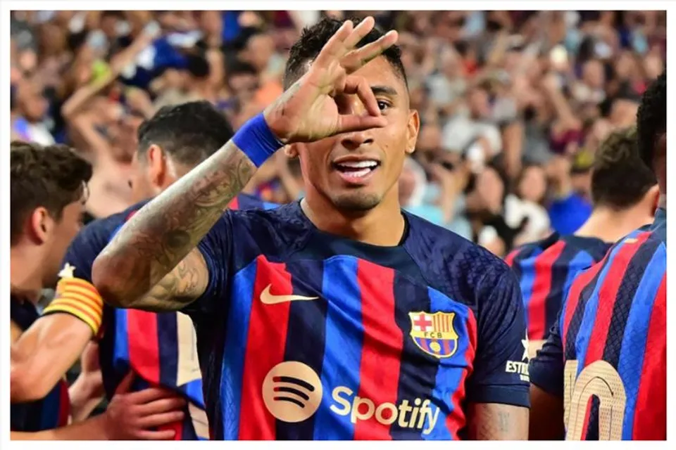 ১০০ মিলিয়ন ইউরো দাবি করল বার্সেলোনা!