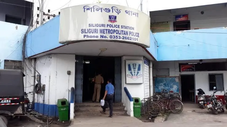 সদ্যোজাতর মৃতদেহ উদ্ধারের ঘটনায় চাঞ্চল্য