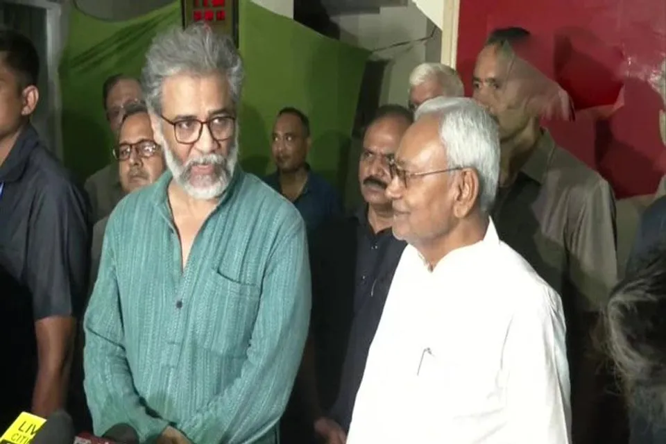 বিরোধী জোট শক্তি গড়তে মরিয়া নীতীশ কুমার