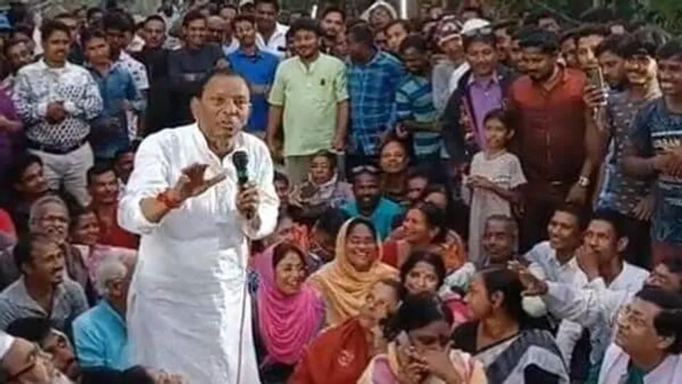 অখিল গিরির মন্তব্য মামলায় পুলিশ রিপোর্ট জমা দিতে বলল হাই কোর্ট