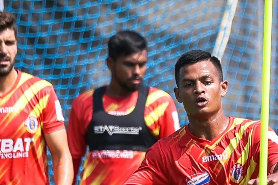 মাঠে নামলেন লিমা