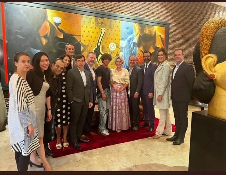 মন্নতে কূটনীতিকদের নিয়ে অনুষ্ঠান করলেন শাহরুখ