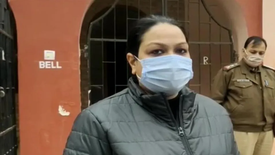 বড়দিনের রাতে রিডিমার চার্চে দুষ্কৃতী তাণ্ডব