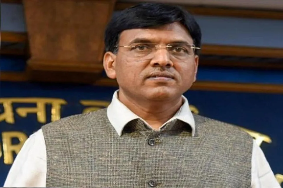 Health Minister congratulated his young friends, why?