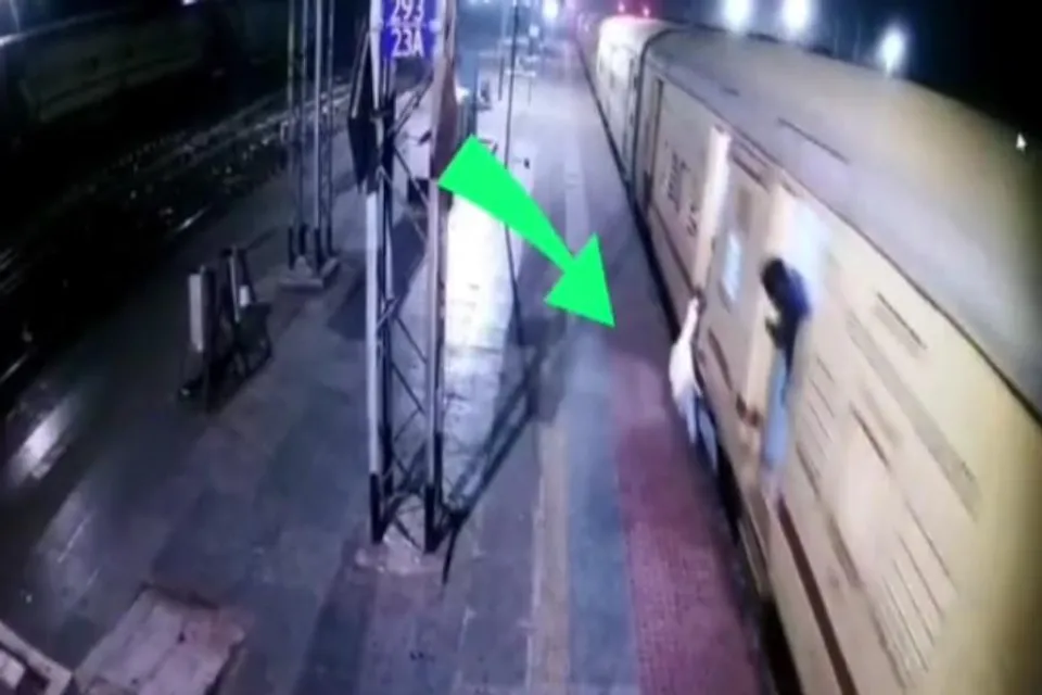 RPF saved the passenger from the face of death, watch the video