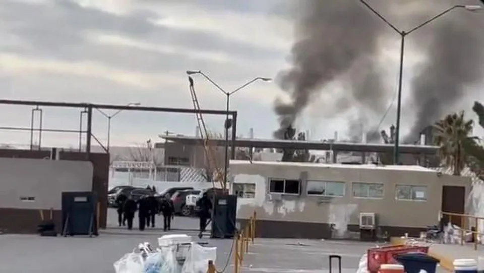 10 security guards, 4 inmates killed in attack on Mexican border prison