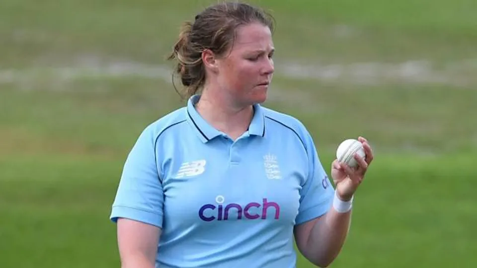 Annya take retirement from International Cricket