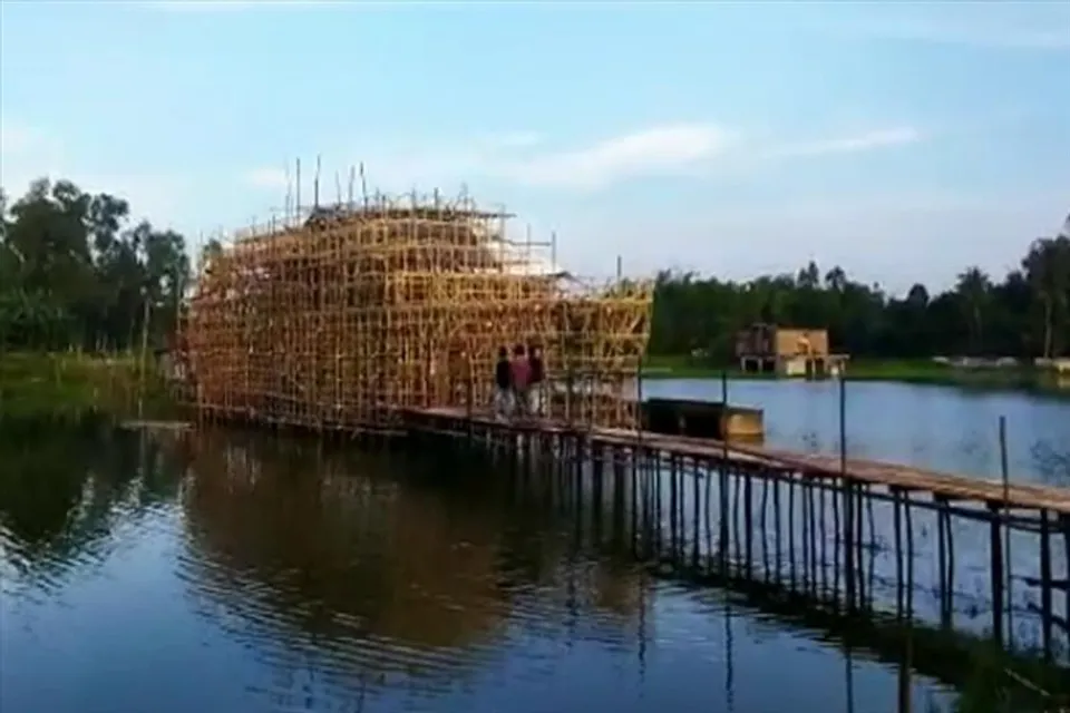 Durga Puja In 2022, Is On 'Titanic Ship'