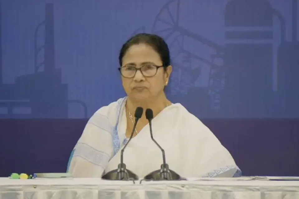 Chief Minister in a meeting with industrialists in Nabanna