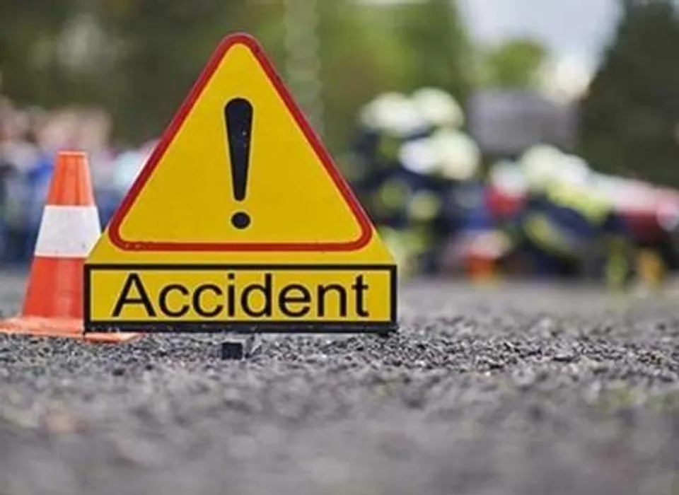 Chhattisgarh: Five killed as car rams into truck in Balod district
