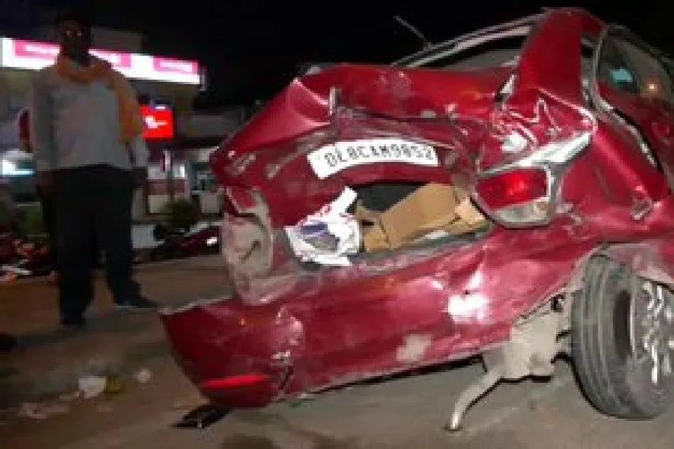 There are 2 victims of speeding vehicles in Delhi in night