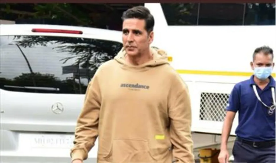 Akshay Kumar spotted at the airport