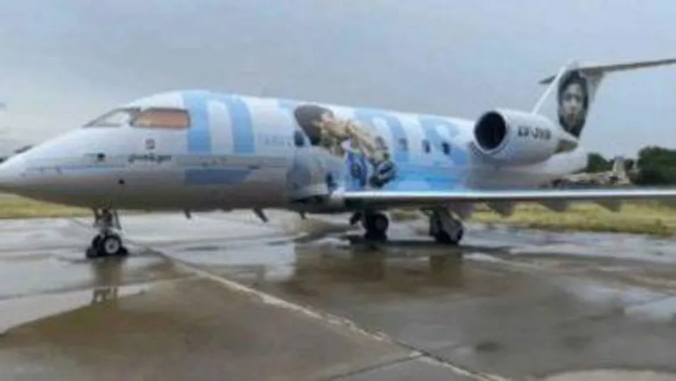 Special plane to pay homage to Maradona, the prince of football