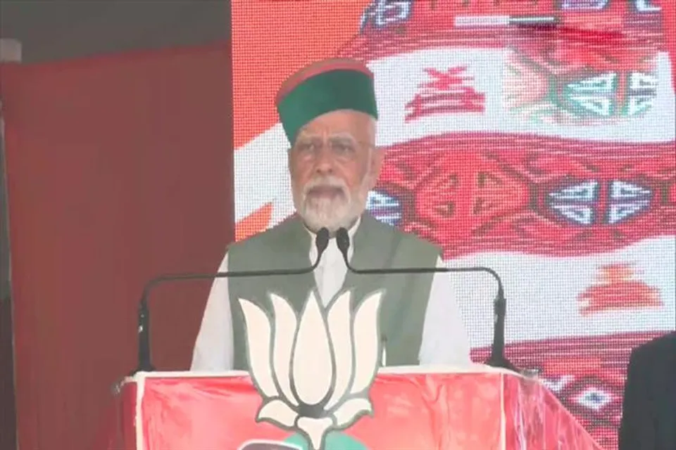 Ahead of assembly election, PM Modi reaches Mandi