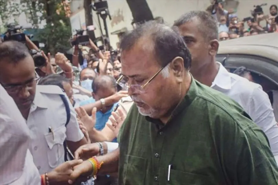 SSC Scam: CBI summons many more aid of Partha Chatterjee