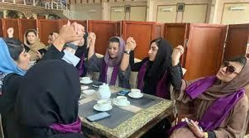 Taliban fighters crush a women’s protest amid flickers of resistance