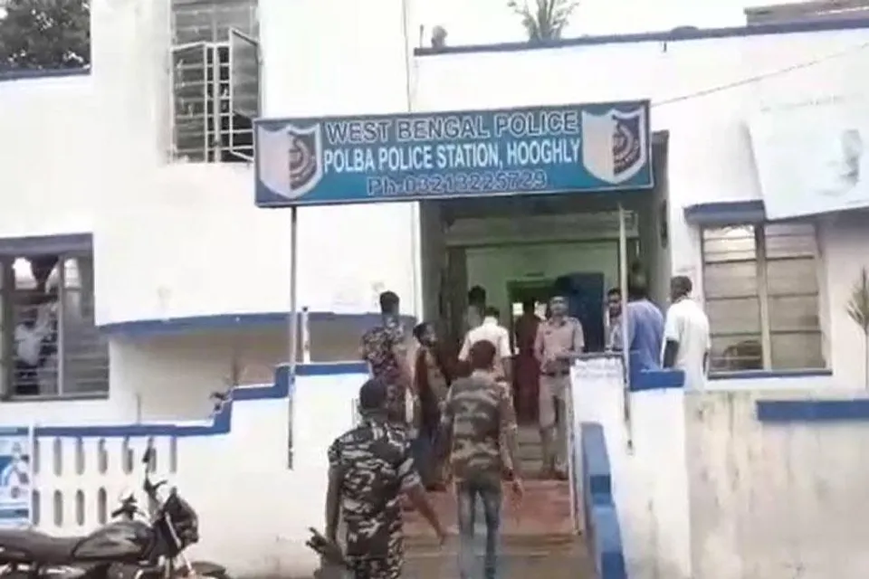 Polba police at the door