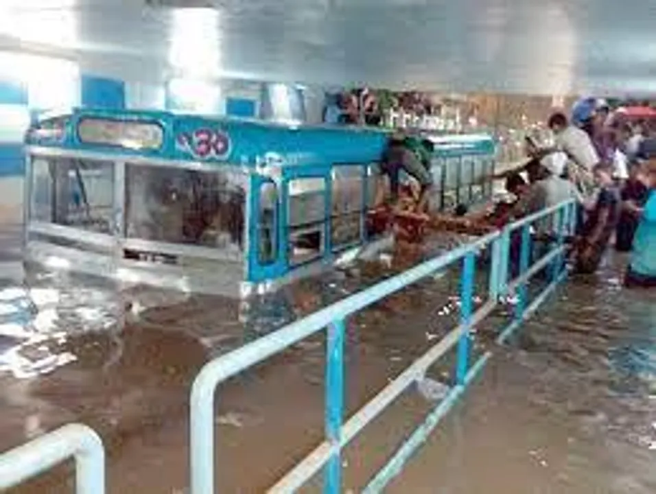 Bus sinks at Patipukur underpass