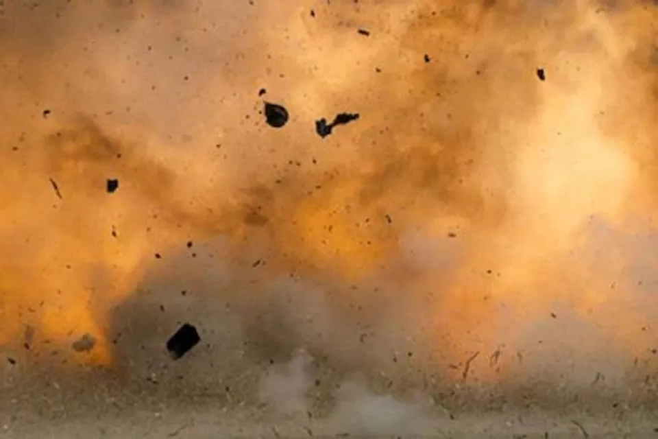 Deadly blast in afganistan, report 100 kills