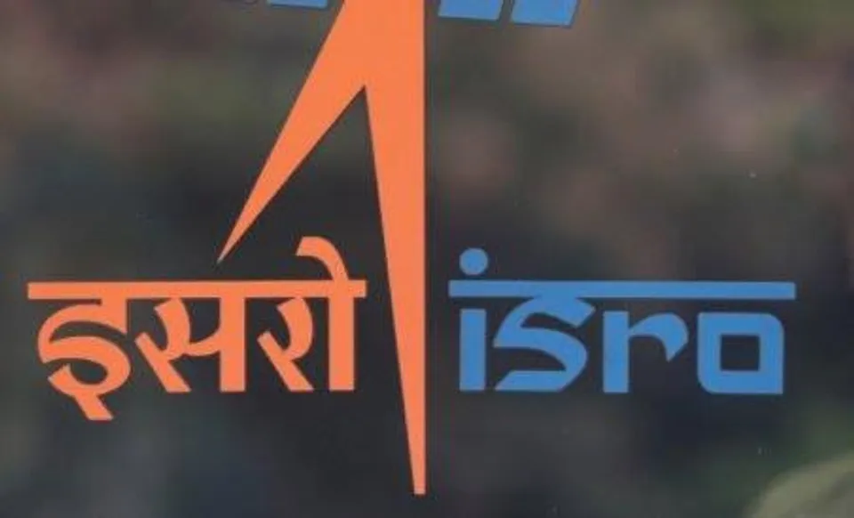 ISRO truck blocked for 'nokku-kooli'