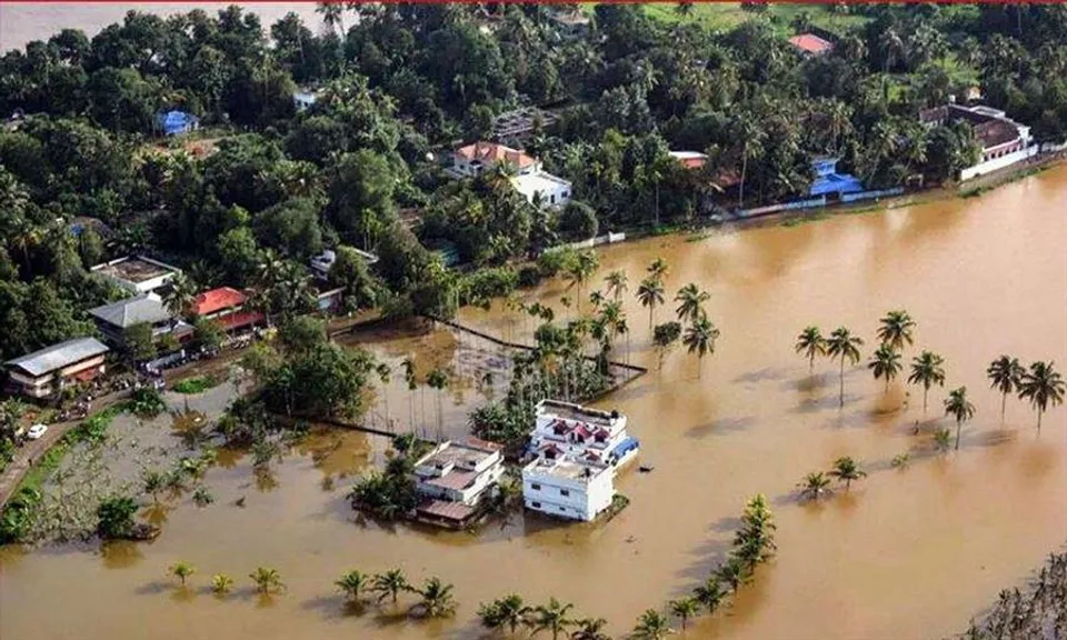 12 dead and one lakh stranded in massive floods in China