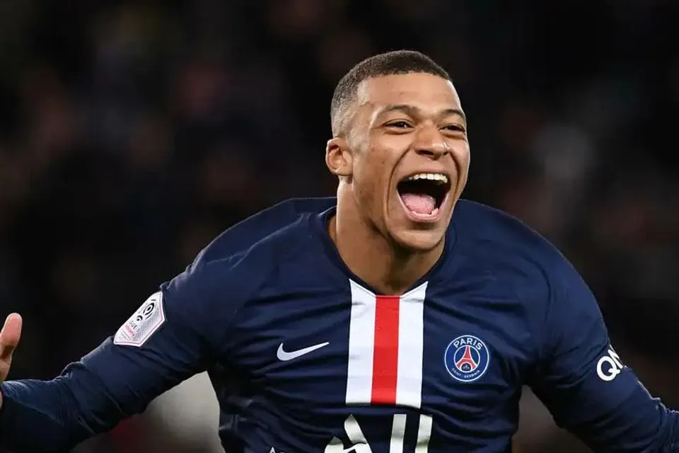 Who could win the Golden Boot this year?