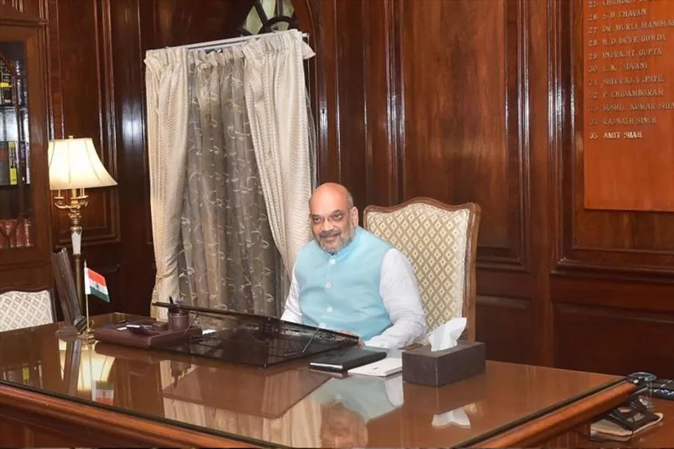 NIA chief meets the Home Minister