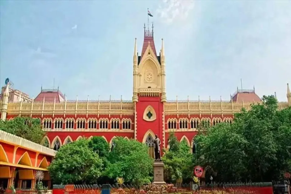 Justice Jayamalya Bagchi severely reprimanded the Superintendent of Presidency Jail