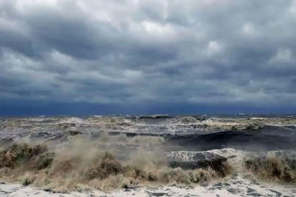 Due to 'Ashni' Yellow alert issued in several districts of the state