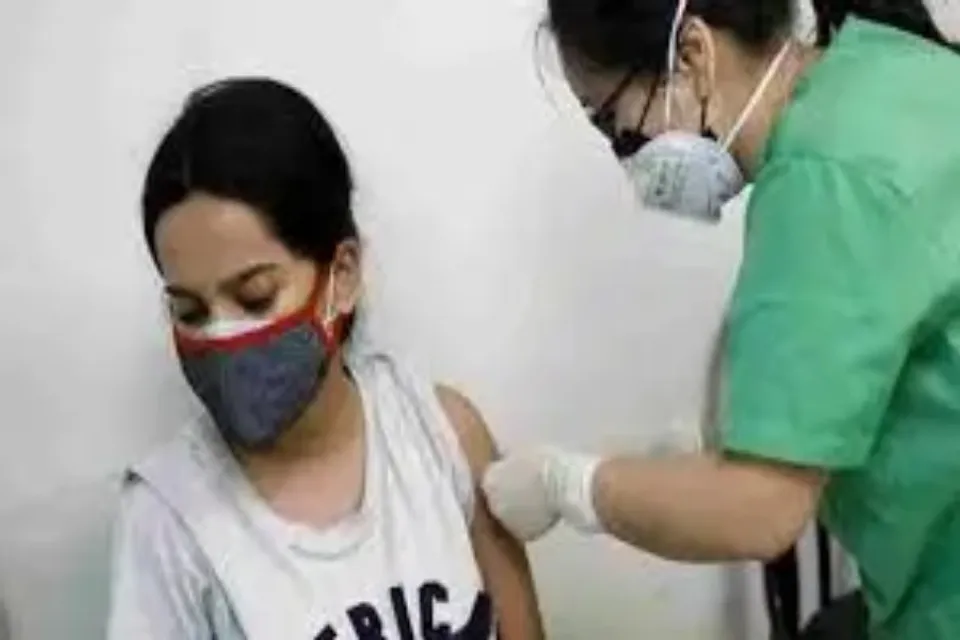 Covaxin imbroglio: Foreign-bound Indian students agonised over compulsory quarantine, revaccination