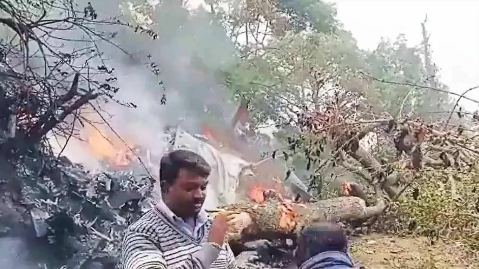 Villagers saw helicopter on fire: Challenger Durai