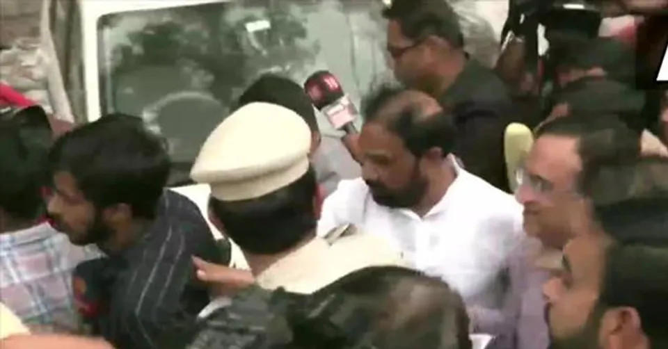 Congress delegation in Jahangirpuri