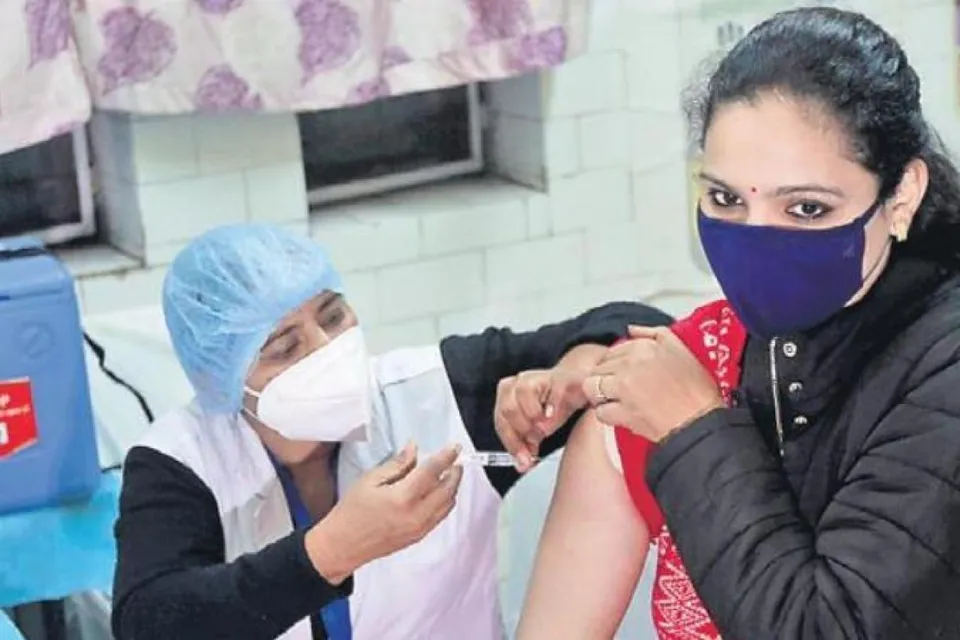 Verify authenticity before taking vaccines from medical camps: Kolkata Police