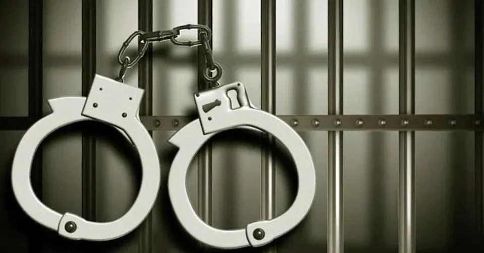 Customs seized Rs 4 crore from a Hathibagan apartment