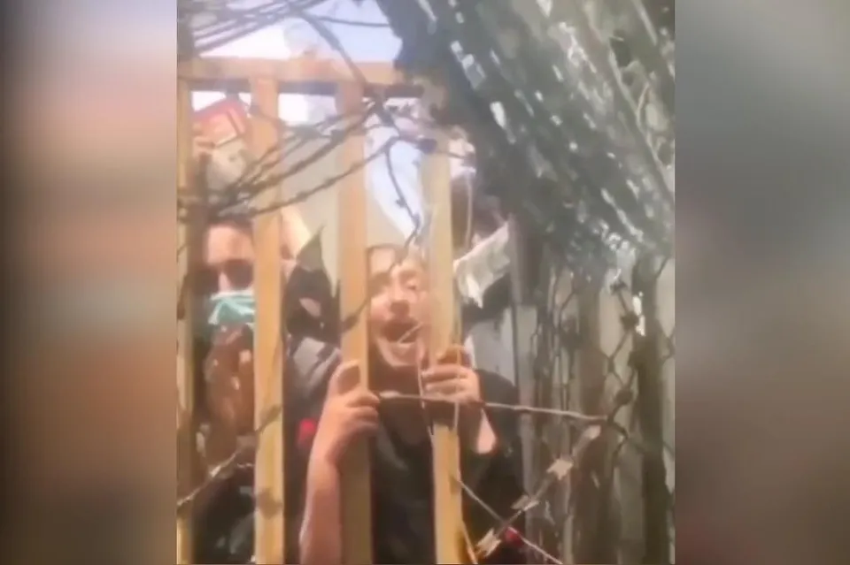 ​Taliban Coming, Afghan women urges to let them enter in Kabul Airport