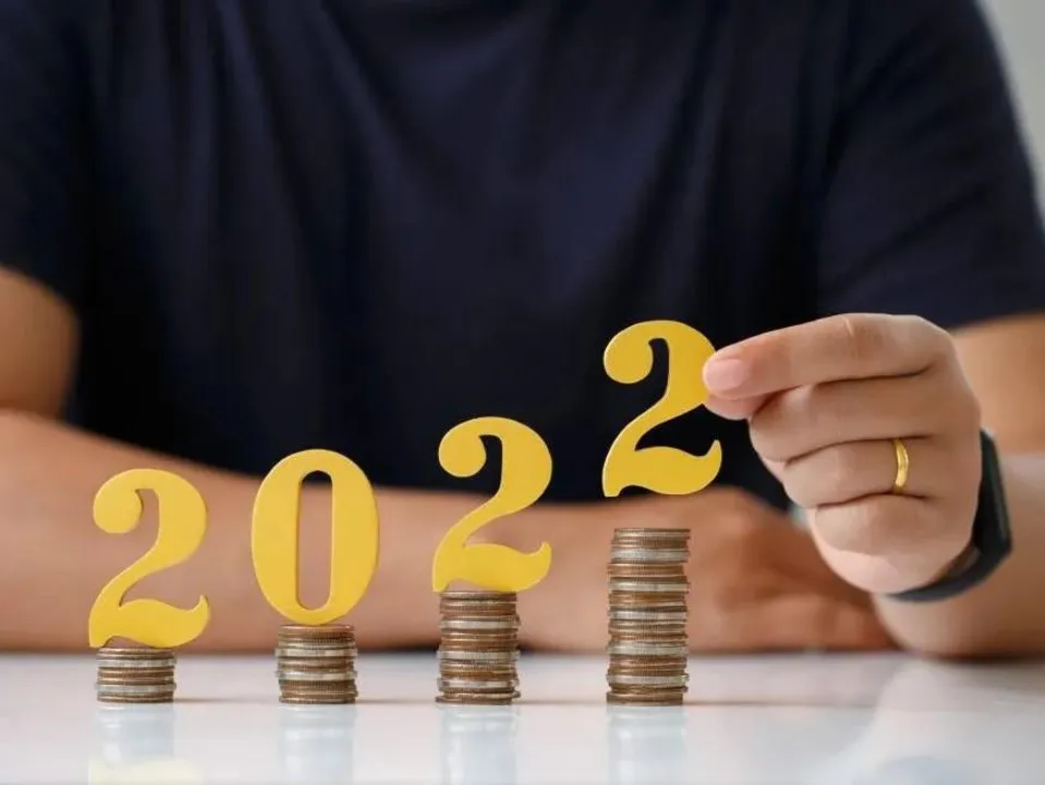 New poll shows Canadians optimistic about 2022 More than half of those polled say they will make a personal resolution