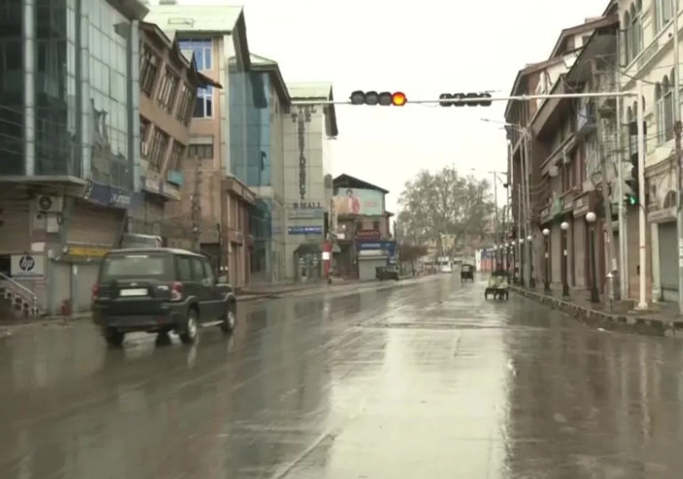 Curfew responds at weekend in Jammu and Kashmir