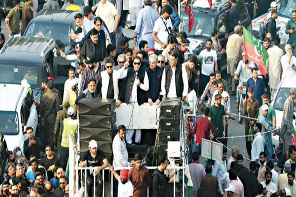 One PTI leader injured along with Imran Khan