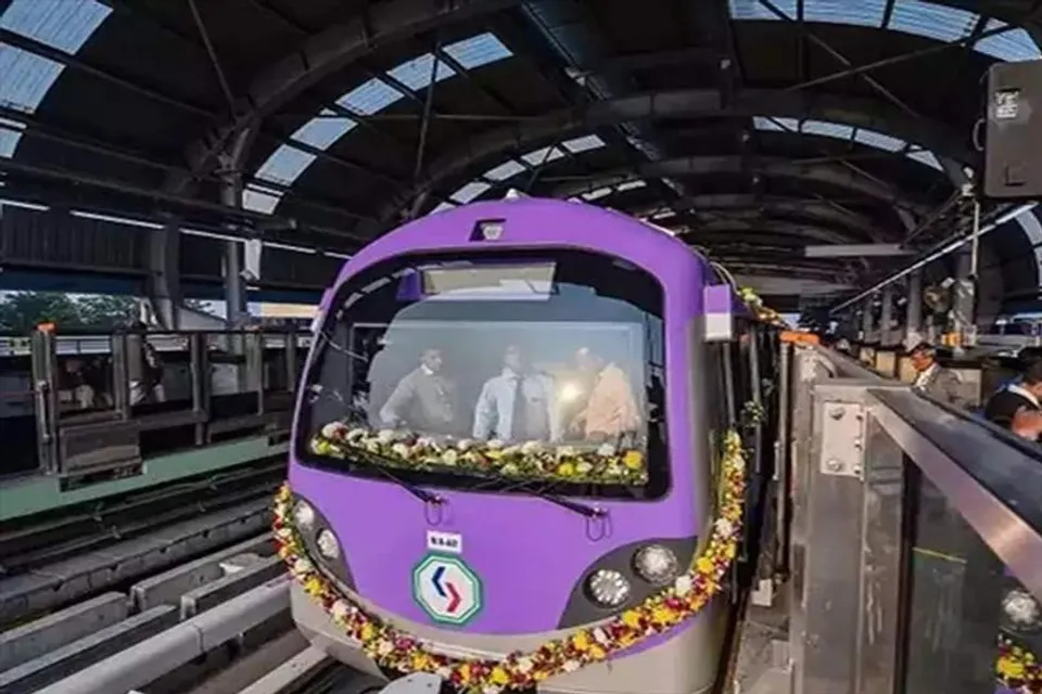 Metro rail will be operational under ganga in Howrah by 2023, says Metro rail authorities